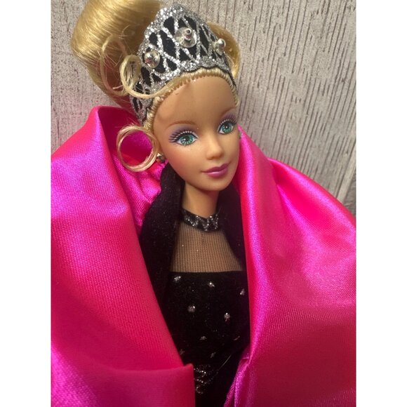 1998 Happy Holidays Special Edition Barbie Doll Mattel - Picture 3 of 8